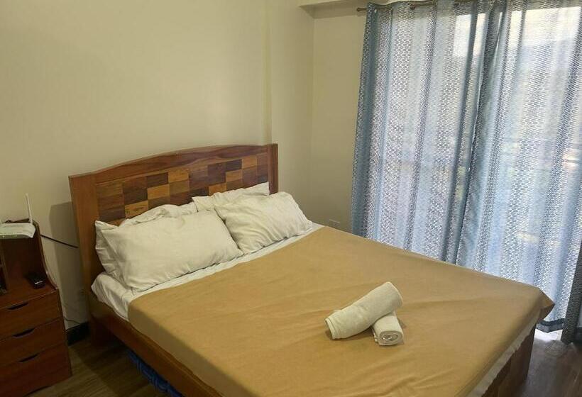 Rosarich Homestay   Bristle Ridge Residences