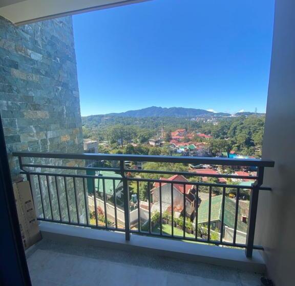 Rosarich Homestay   Bristle Ridge Residences