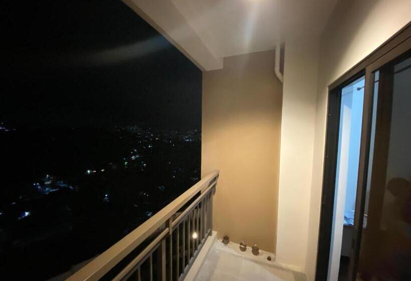 Rosarich Homestay   Bristle Ridge Residences