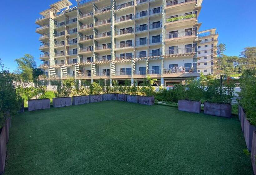 Rosarich Homestay   Bristle Ridge Residences