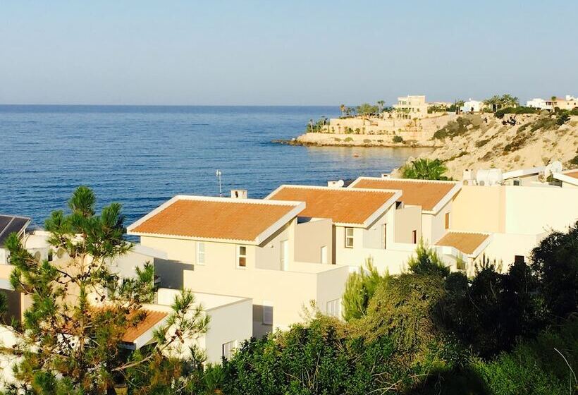 Townhouse Coral Bay Village