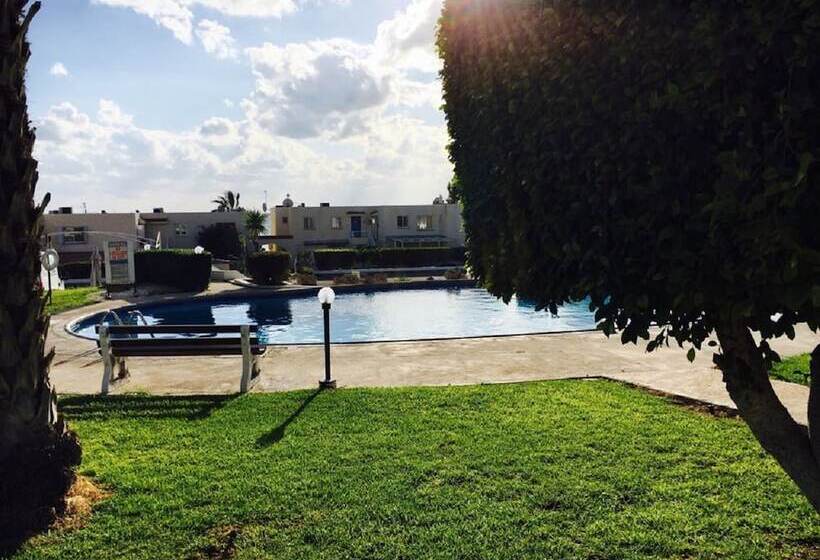 Townhouse Coral Bay Village