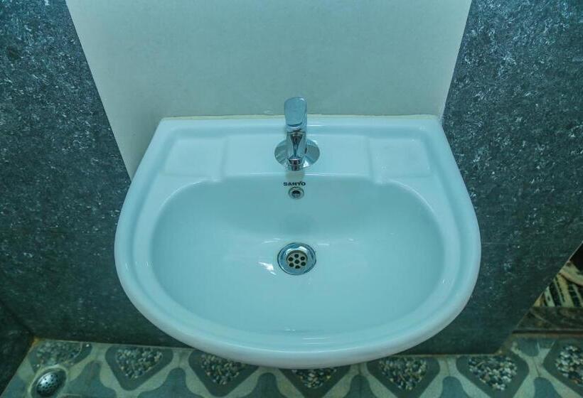 فندق صغير P A Resort