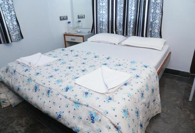 فندق صغير P A Resort