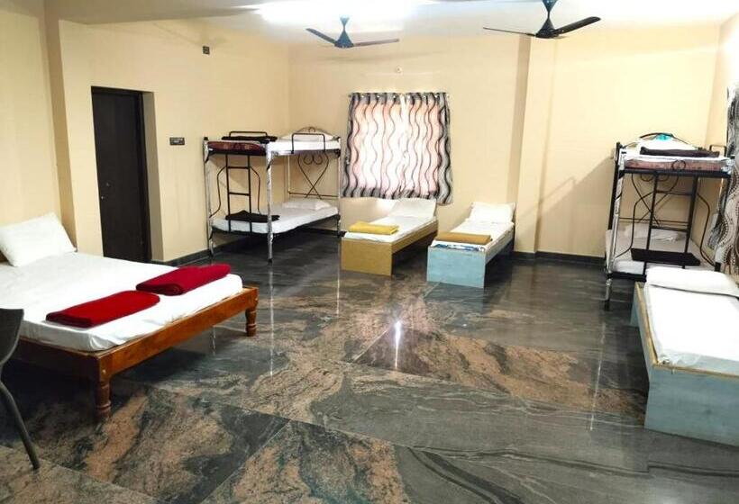 فندق صغير P A Resort