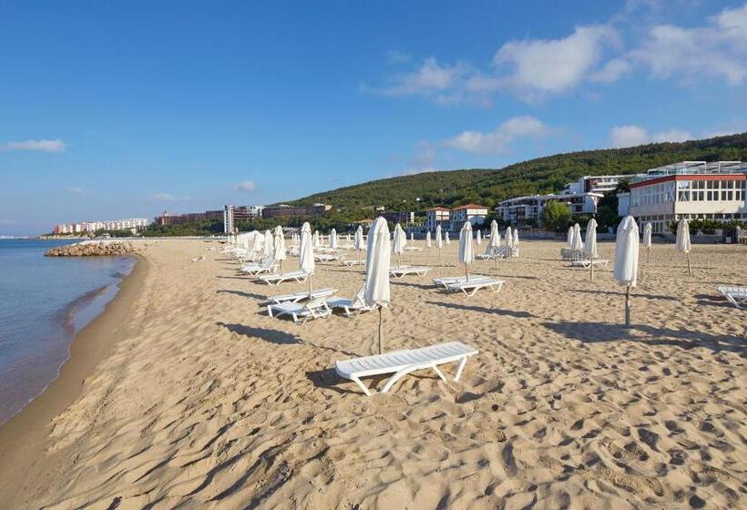 Amore Beach All Inclusive