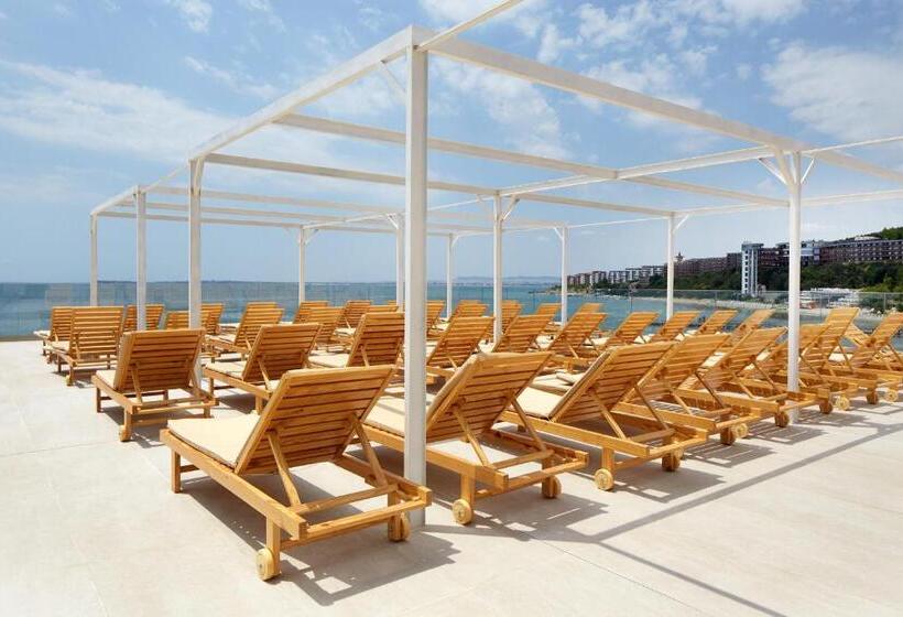 Amore Beach All Inclusive