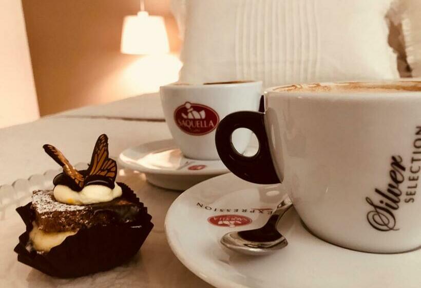 تختخواب و صبحانه Aruna Suites