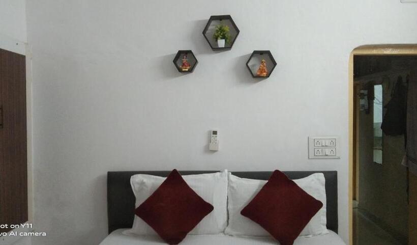 住宿加早餐 Gurukrupa Bunglow