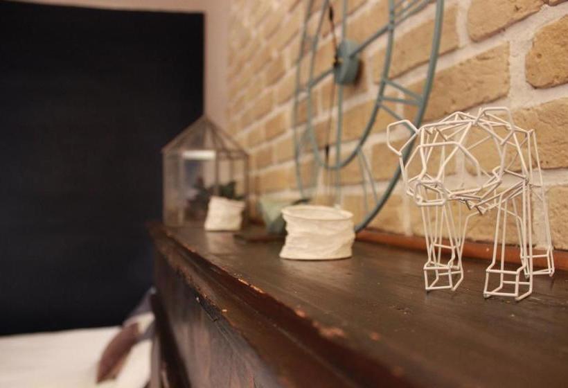 مبيت وإفطار Le Petit Beurre   Studio En Hypercentre De Beaune