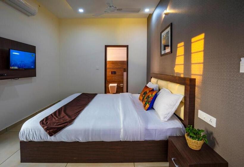 هتل Alleppey Haven Beach Villa