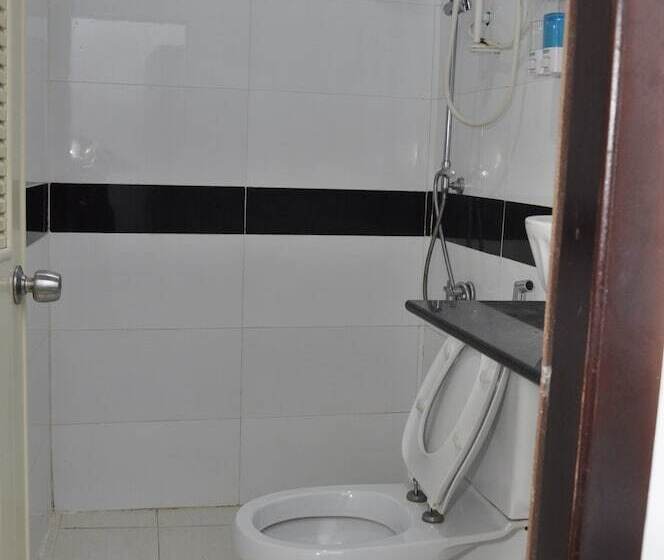 בית מלון כפרי New Season Riverside