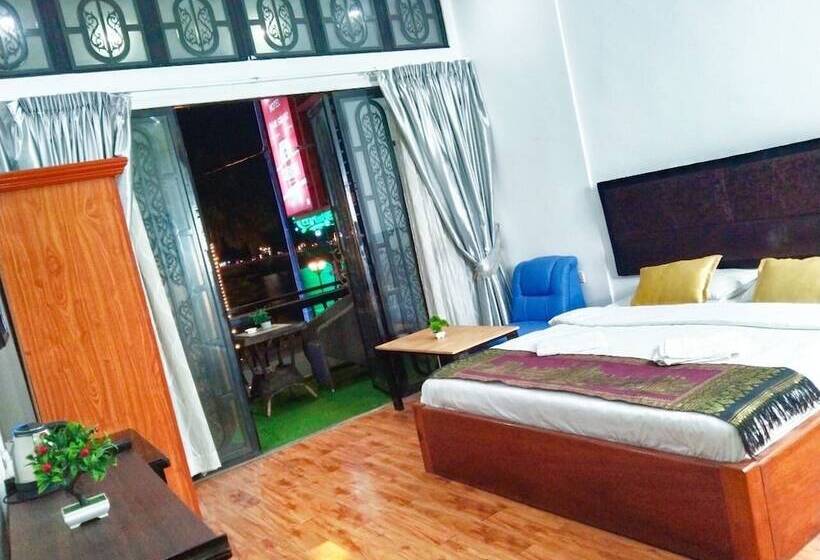 בית מלון כפרי New Season Riverside