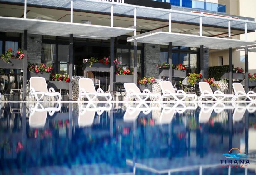 בית מלון כפרי Tirana Resort Radhime