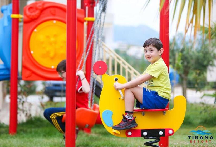 בית מלון כפרי Tirana Resort Radhime