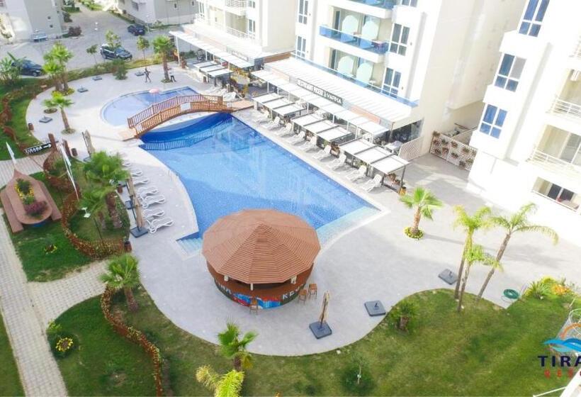 בית מלון כפרי Tirana Resort Radhime