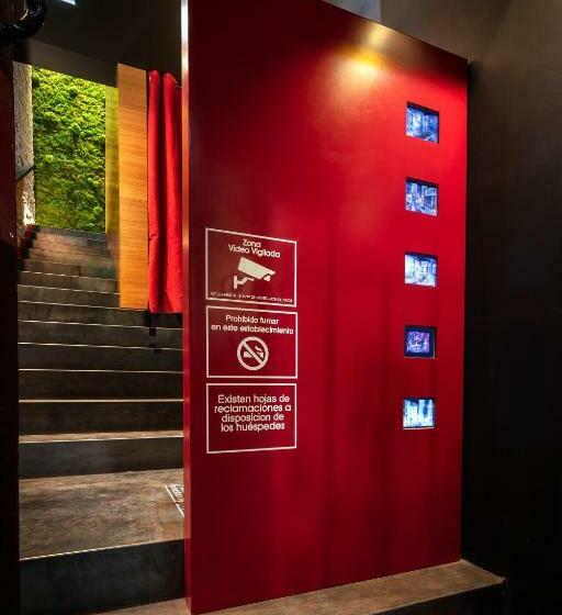 هتل Zrooms&suites Hostel Boutique