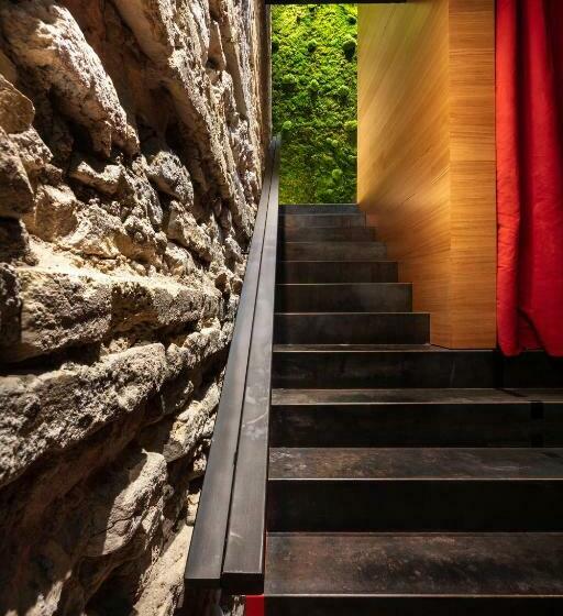 Отель Zrooms&suites Hostel Boutique