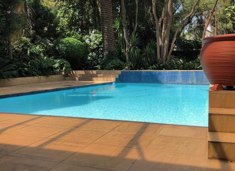 膳宿费 27a On Angus