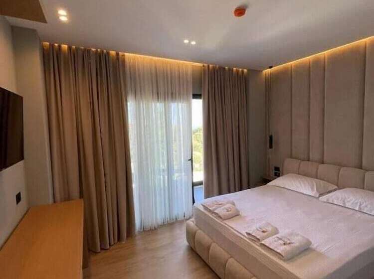 פנסיון Absolute