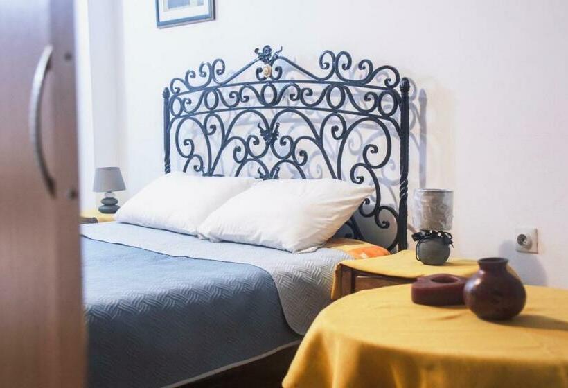 پانسیون Apartments Art