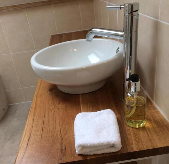 ペンション Burcott Mill Guesthouse