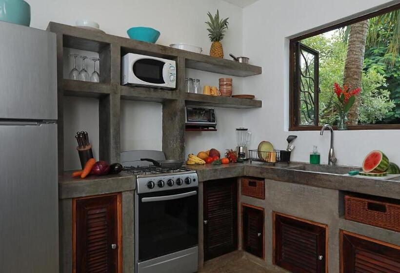 پانسیون Casa Frangipani