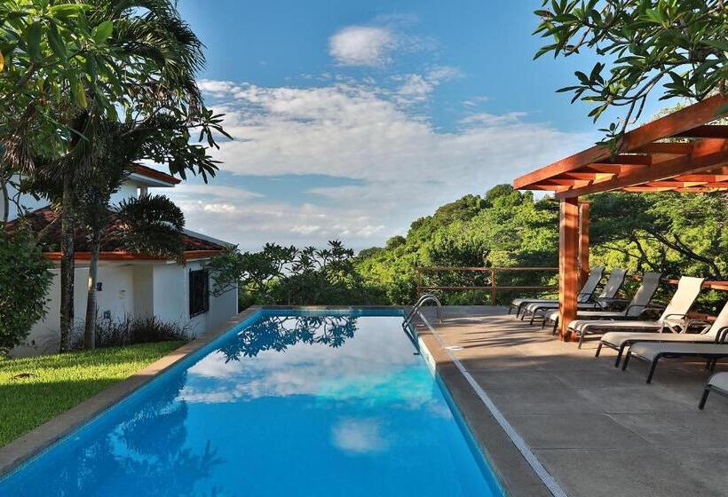 پانسیون Casa Frangipani