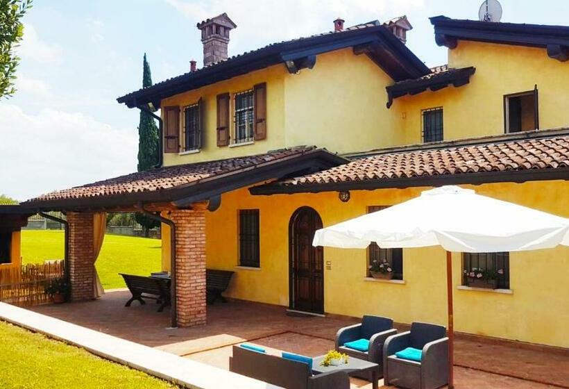 بنسيون Casa Vacanze Soleluna