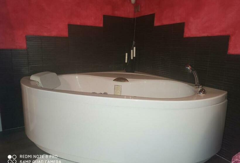 بنسيون Casa Vacanze Soleluna