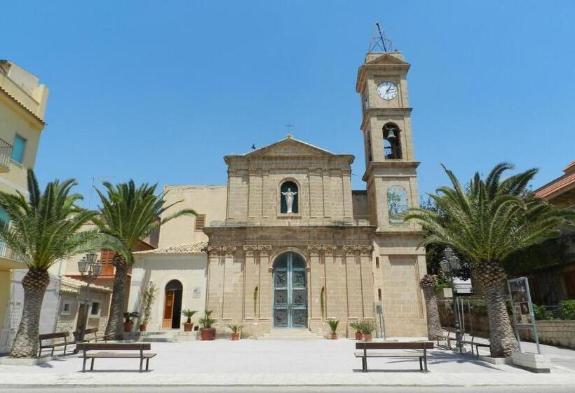 פנסיון Donnalucata Ospitalità Diffusa