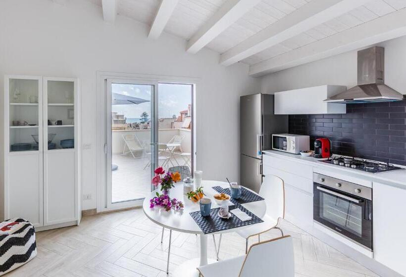 פנסיון Donnalucata Ospitalità Diffusa