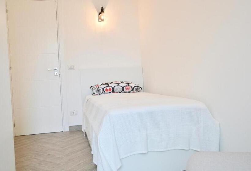 פנסיון Donnalucata Ospitalità Diffusa