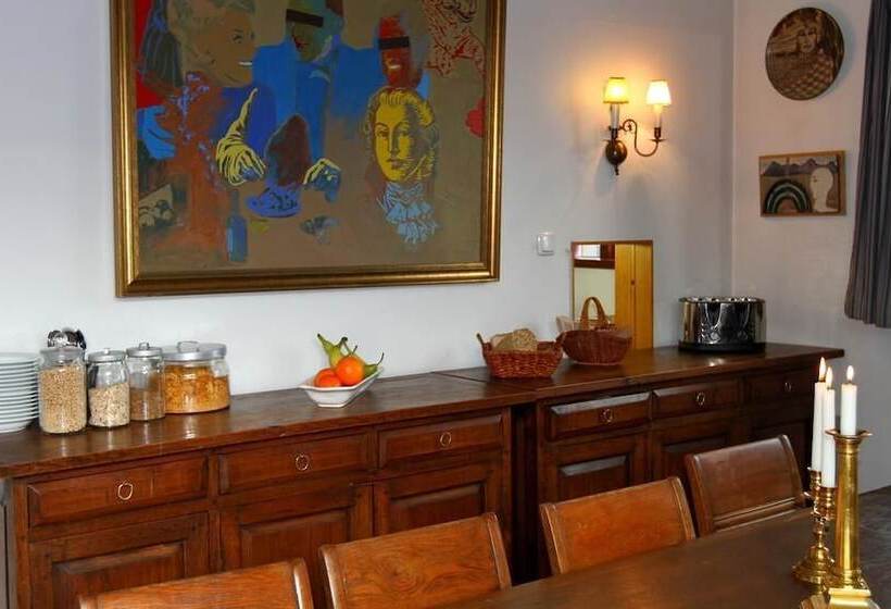 پانسیون Eric The Red Guesthouse