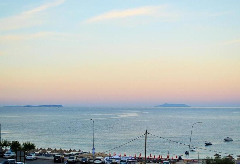 פנסיון Sunflower Himara