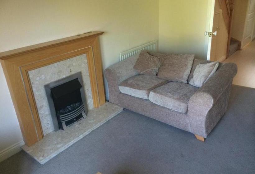 פנסיון Kirkwood Drive