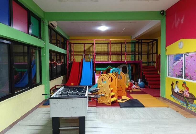 پانسیون Sunshine