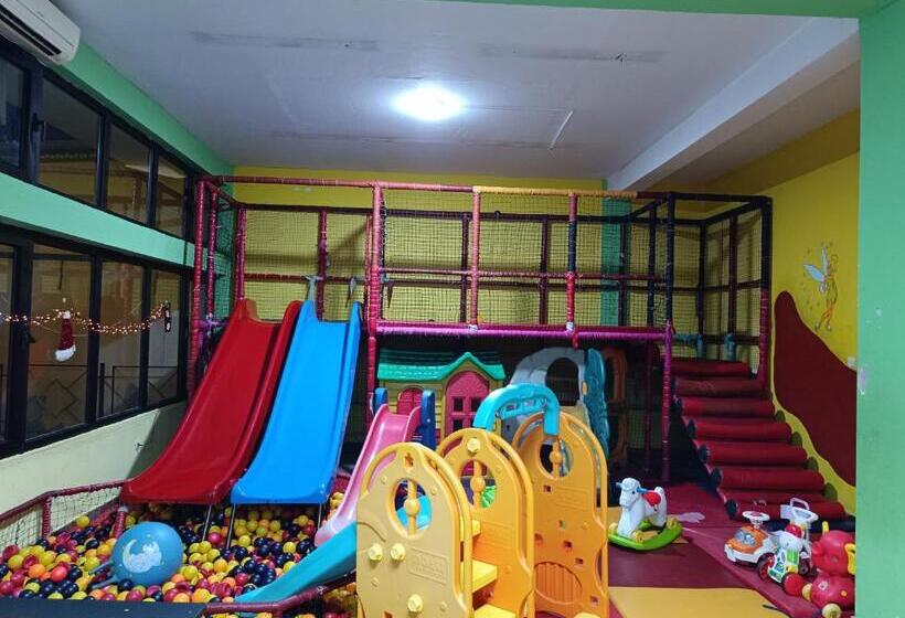 پانسیون Sunshine