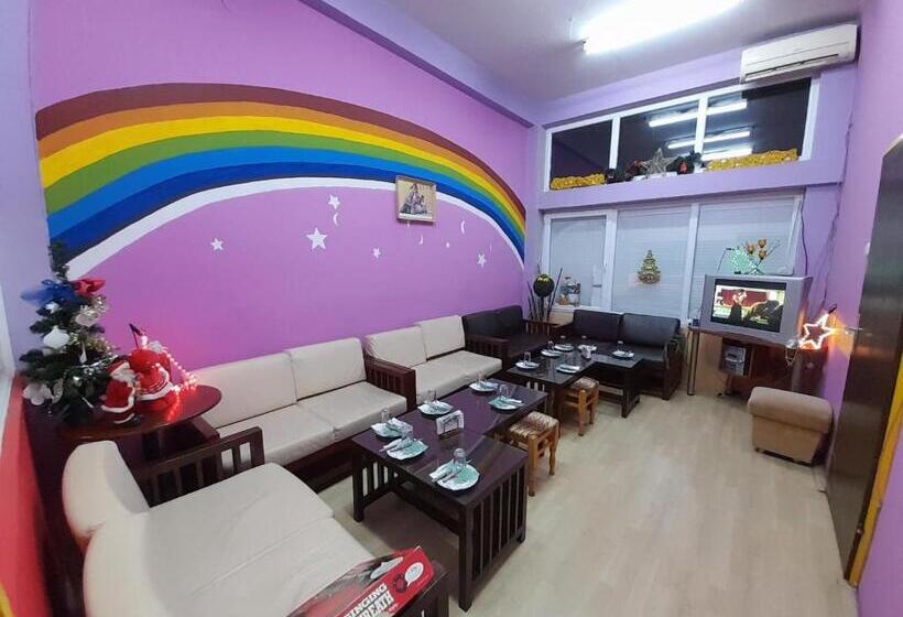 پانسیون Sunshine