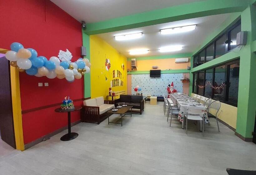 پانسیون Sunshine