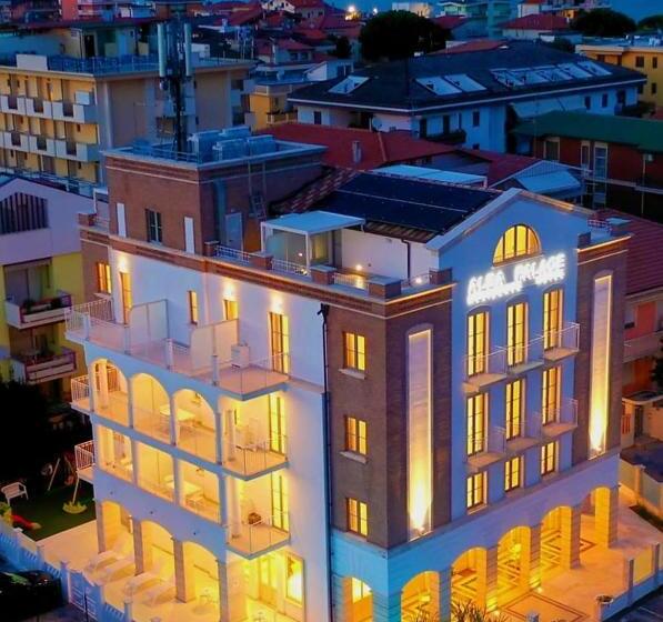 Residence Hotel Alba Palace