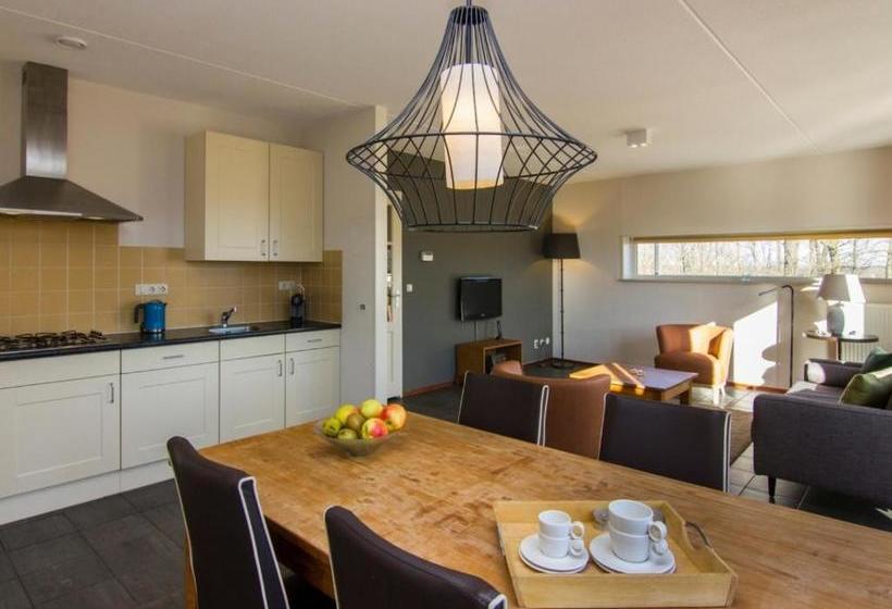 استراحتگاه Landal Kasteeldomein De Cauberg