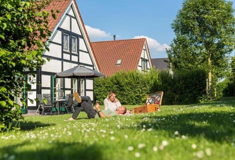 استراحتگاه Landal Kasteeldomein De Cauberg