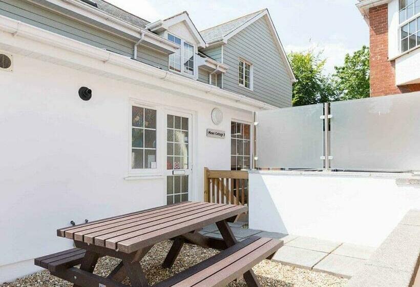 リゾートホテル Oakcliff Cottages