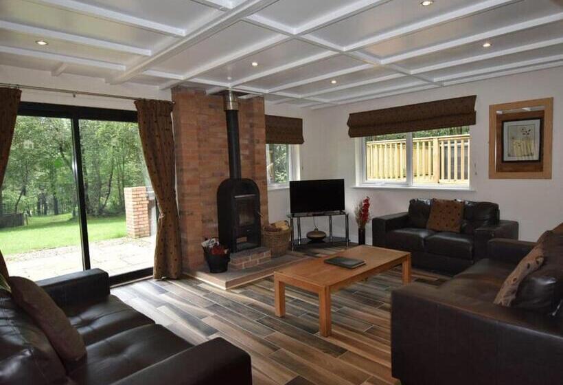 Курорт Ramshorn Estate Woodland Lodges