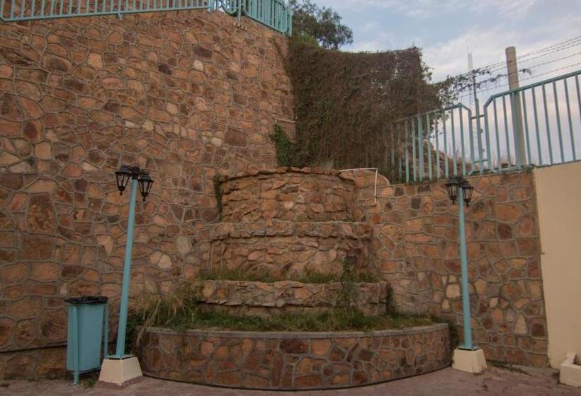 Seven Garden Alhada Suites