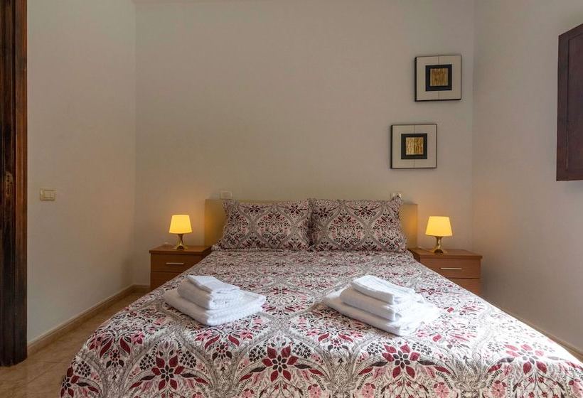 Casita De Campo Cerca De Risco Caído