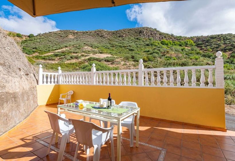 Casita De Campo Cerca De Risco Caído