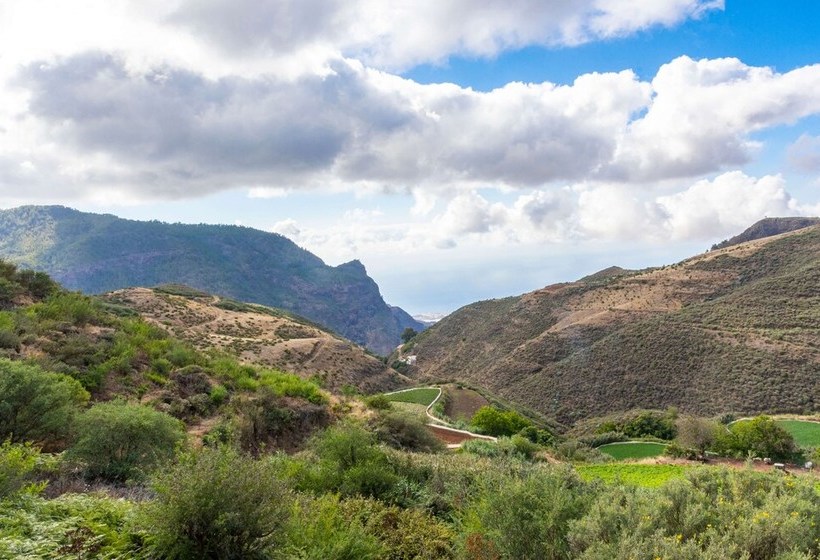 Casita De Campo Cerca De Risco Caído