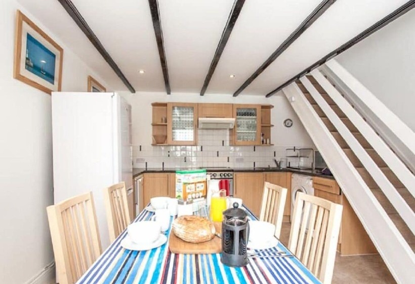 Harbour View Cottage